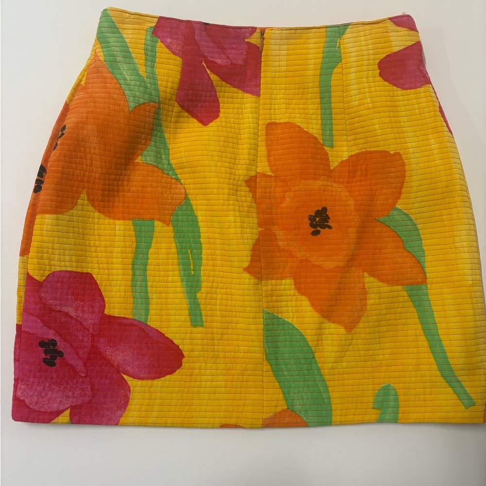Joseph Ribkoff | Vintage Floral Mini Skirt - Picture 2 of 8